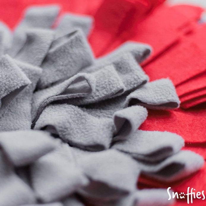 Max Snuffies Mat - 3 Red Rovers